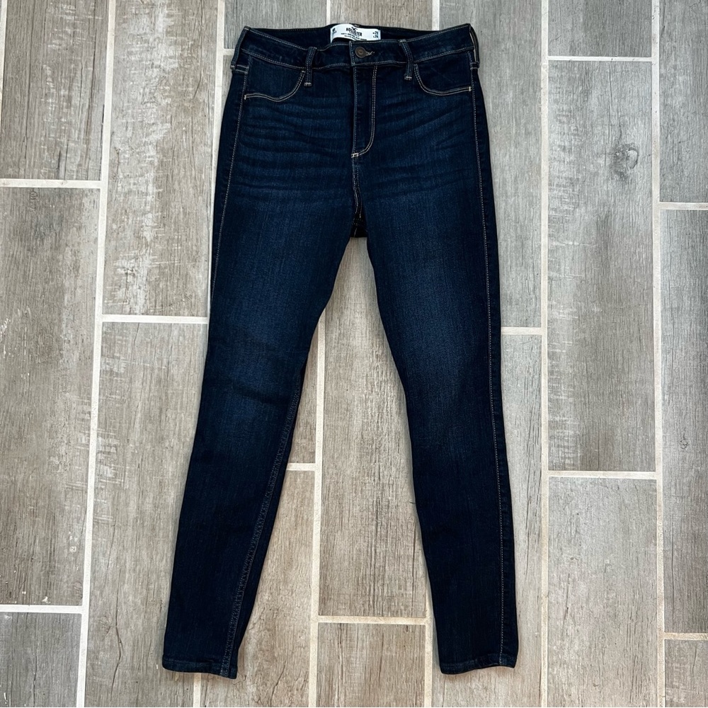 Hollister Size 29R/8 Curvy High Rise Jean Legging